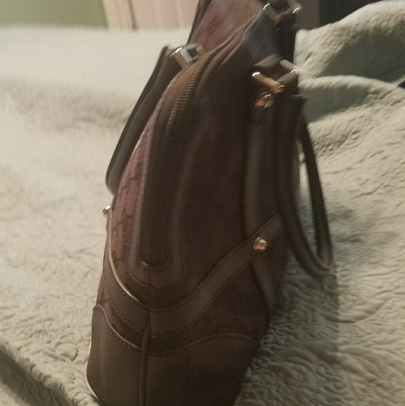 Gucci purse  (authentic) - Picture 3 of 8